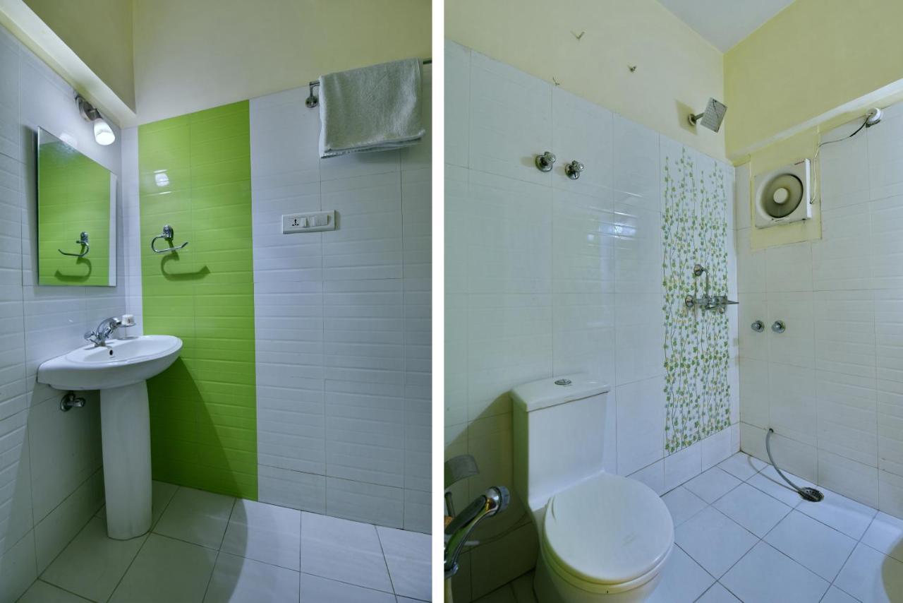 Oyo 2289 Hotel Radha Palace Kukas Bagian luar foto